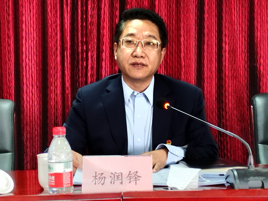 1675402829112960.jpg 年会1.jpg